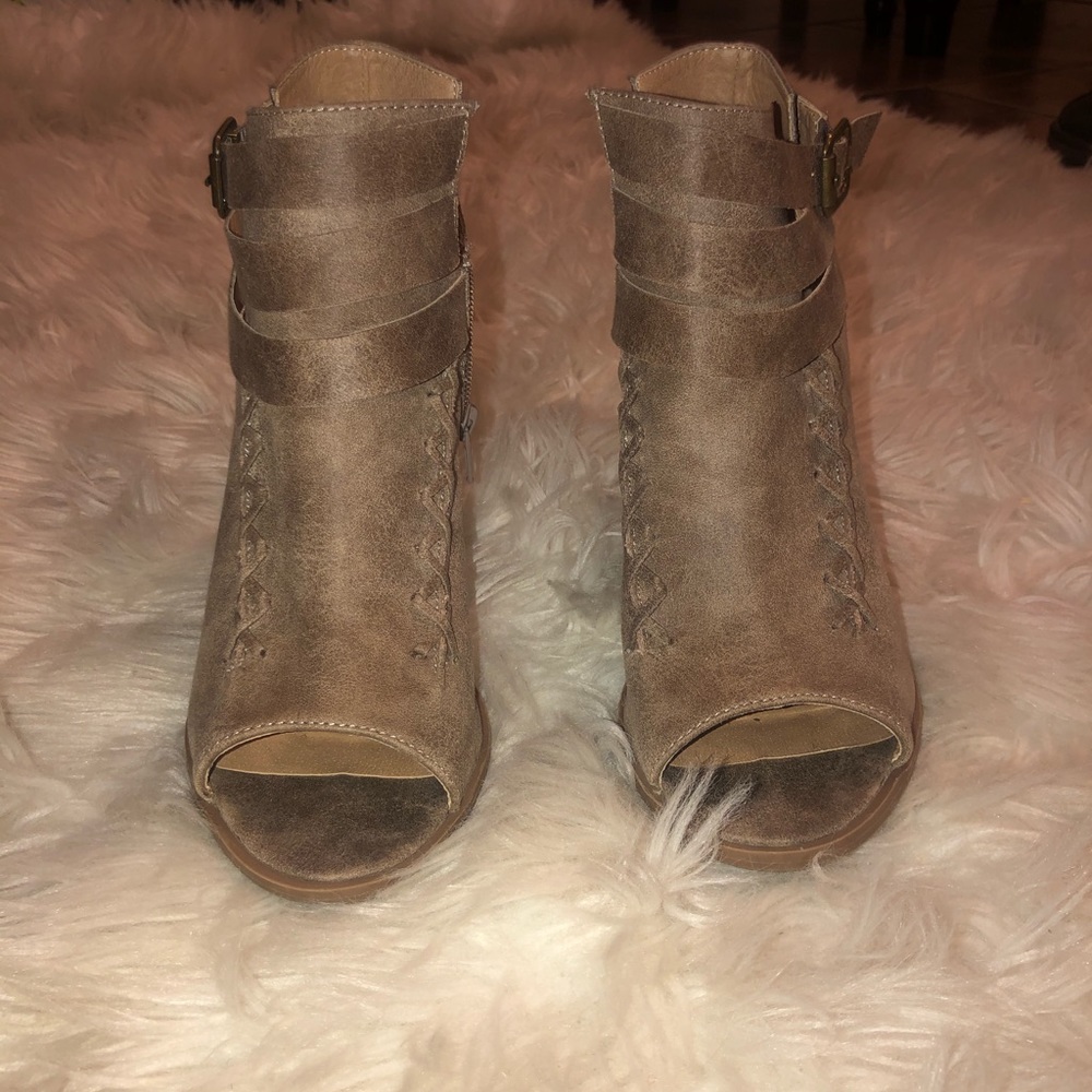 Brown Booties - Picture 3 of 6